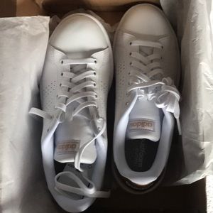 Adidas 7 1/2 white advantage sneakers tennis NWT